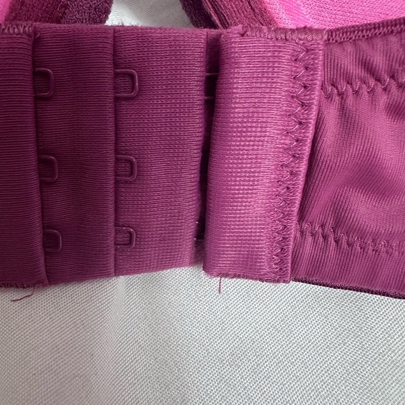 Pink Victoria’s Secret wear everywhere push up mauve pink bra 34DD - Picture 7 of 11